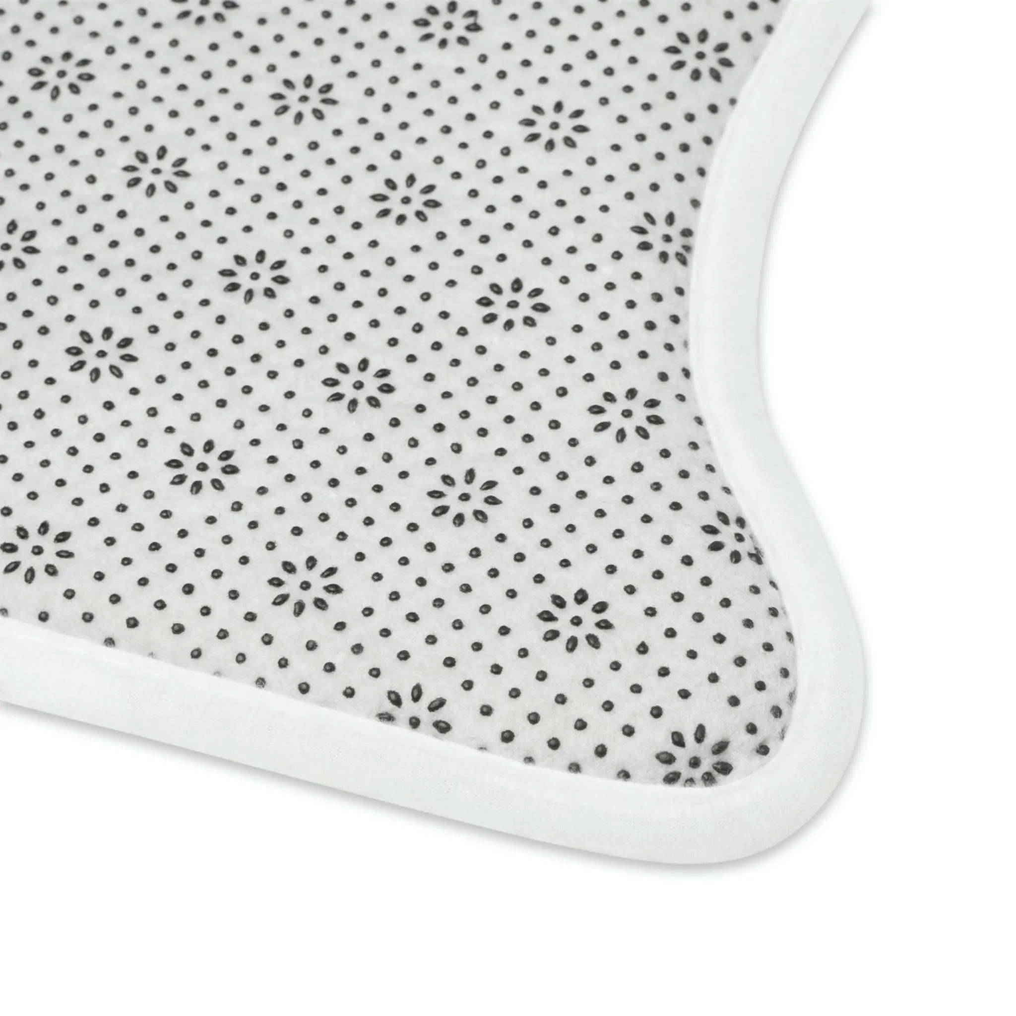Customizable Playful Pet Feeding Mats: Fun and Functional Dining Solutions