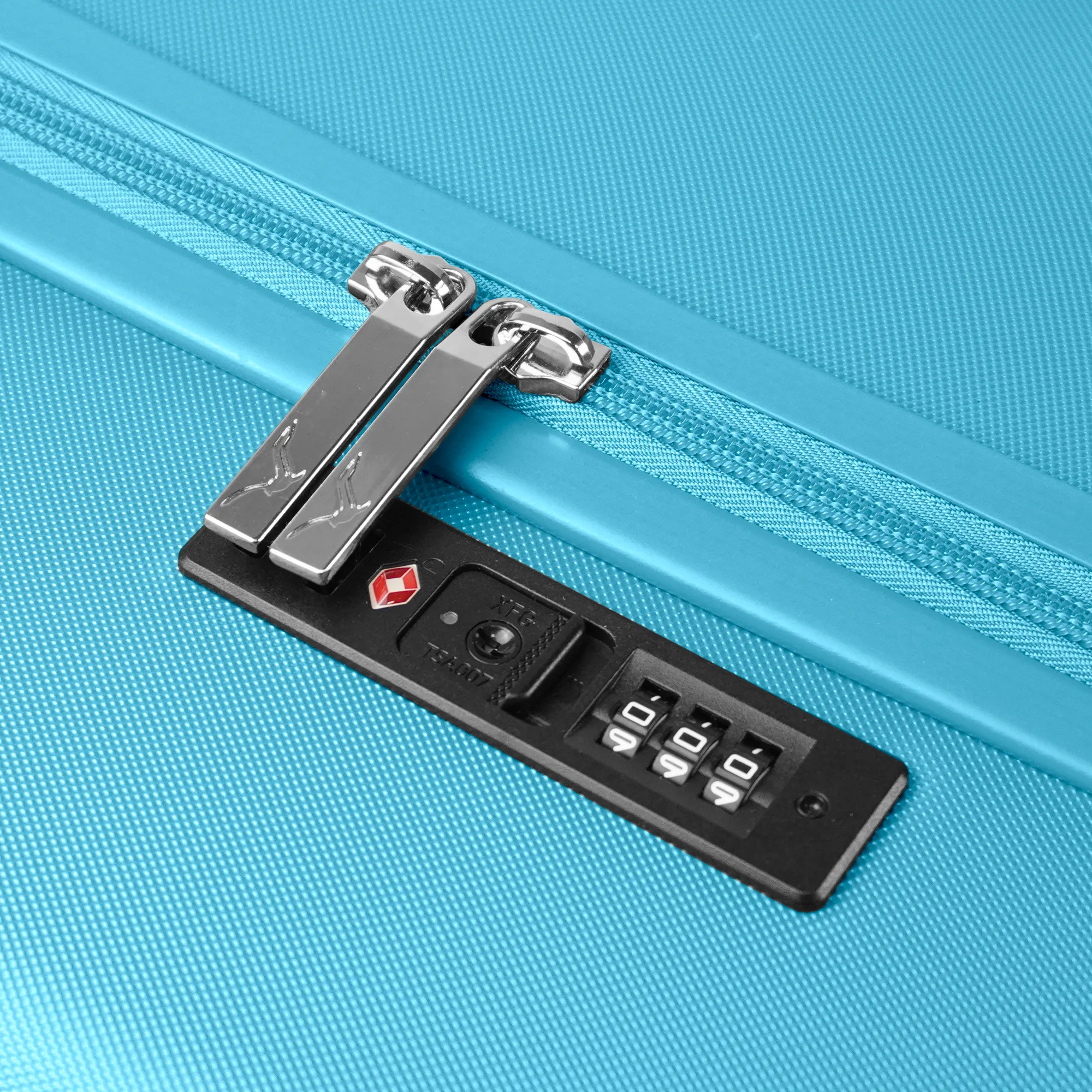 Vacay 24" Suitcase in Light Blue